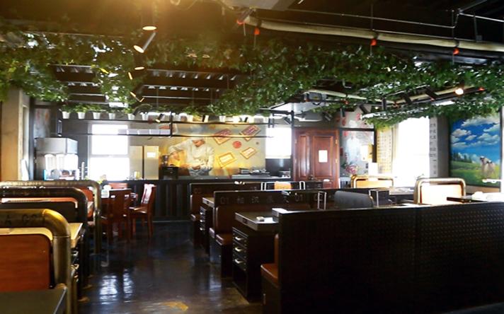 開一家無煙燒烤加盟店好還是魚蝦蟹干鍋加盟好？